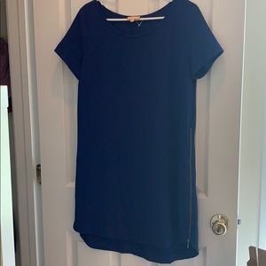 Takara Short Sleeve Side Zipper Dress Navy Blue
